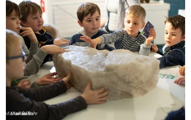 Im Erlebnismuseum Westfälische Salzwelten werden unterschiedliche Workshops für Kinder angeboten, hier gibt es viel Wissenswertes rund ums Salz, weißes Gold genannt.
