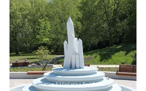 Salzkristallbrunnen an der Börde Therme