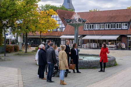 Ein Rundgang durch Bad Sassendorf zu den Orten der Salzgeschichte, wie dem Salzesel auf dem Sälzerplatz.